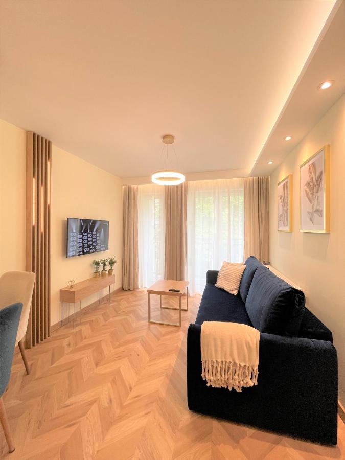 Chabrowy Apartment *